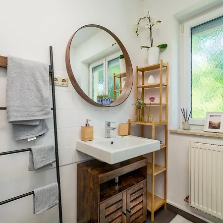 Eg Links-wunderschoene 70m Grosse 2-zimmer City Naehe Salzburg * 프라일라싱
