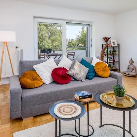Eg Links-wunderschoene 70m Grosse 2-zimmer City Naehe Salzburg * 프라일라싱