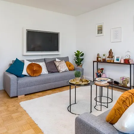 Eg Links-wunderschoene 70m Grosse 2-zimmer City Naehe Salzburg 아파트 *